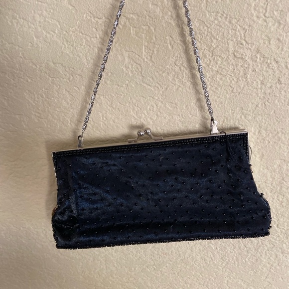 Button Purse - Picture 3 of 3